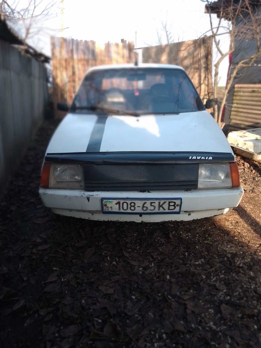 пластик салону спойлер таврія