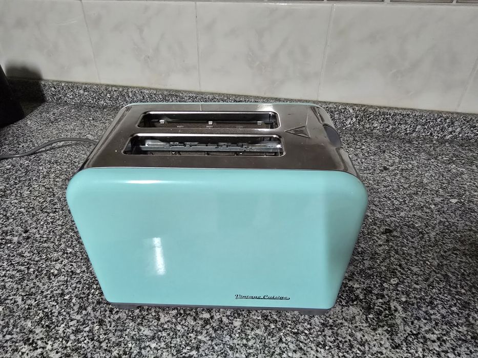 Eletrodomésticos praticamente novos.