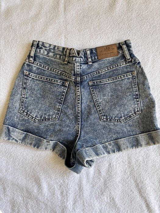Шорти  RIVER  ISLAND розмір S