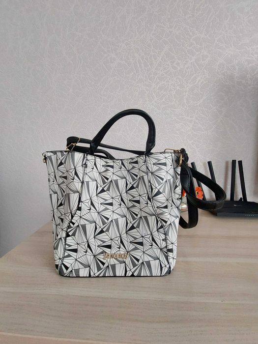 Нова сумка- шопер yamamay Італія