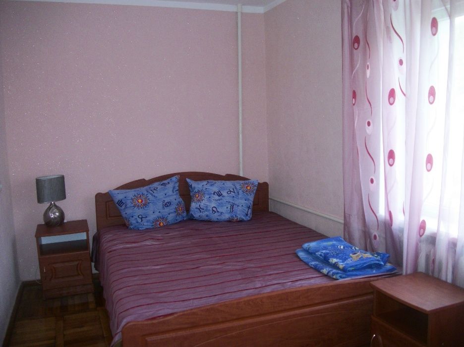 Недорого посуточно 1.кв. Центр, Французский Аркадия Звоните, свободно.