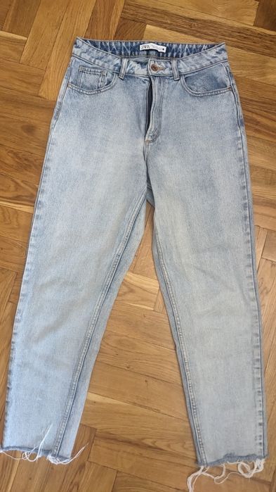 Продам джинсы zara женские 28р