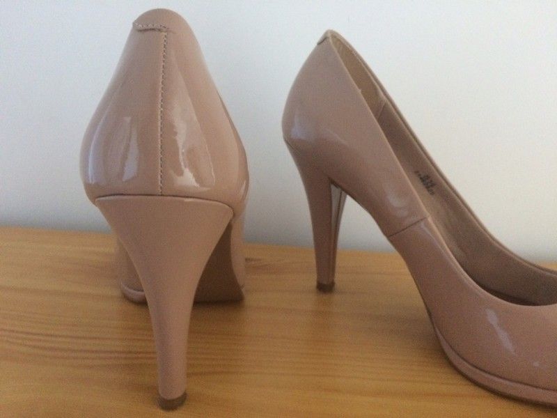 buty beżowe MARKS&SPENCER