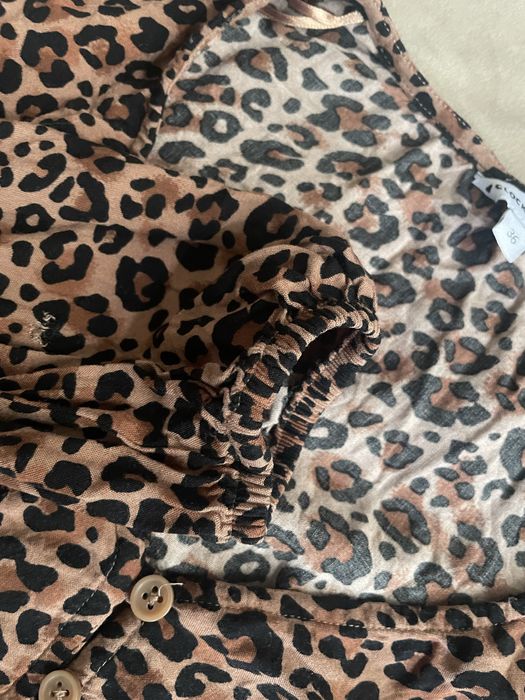 Sukienka panterka kroj A odcieta pod biustem 36