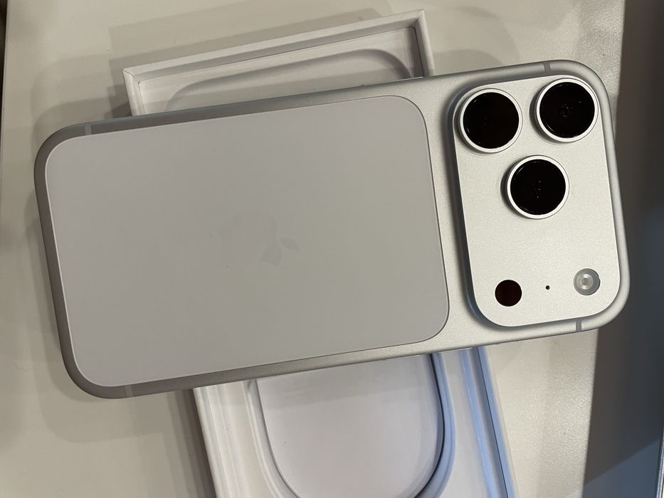 Iphone 17 PRO 256GB - NOVO 5 CICLOS