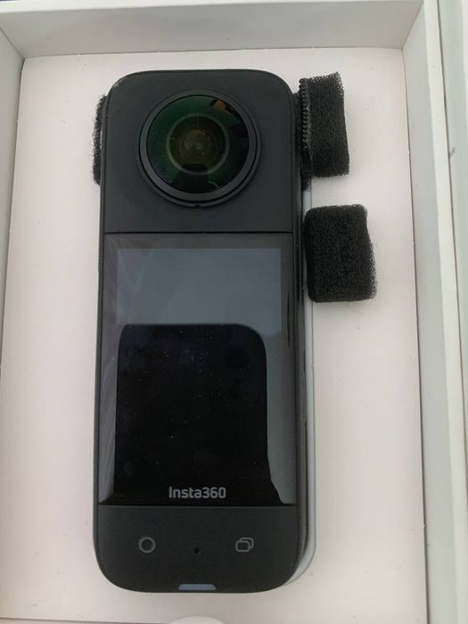 Панорамна екшн-камера Insta360 X3 360° (Б/В, чудовий стан)
