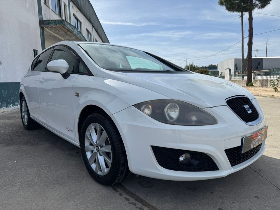 SEAT Leon 2011 1.9 TDI – Gasóleo Vendo Seat Leon de 2011, a gasóleo, com menos de 195.000 km.  Pneus novos  Bateria nova Revisão feita