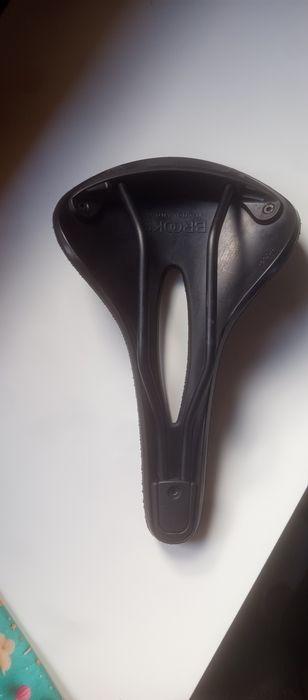 Selim Brooks Cambium C17 Carved Preto - Bom Estado