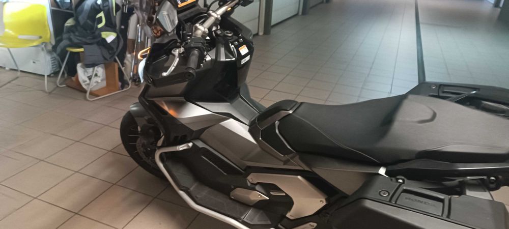 Honda X-Adv 750 , 60 cv rigorosamente nova (6500 kms)