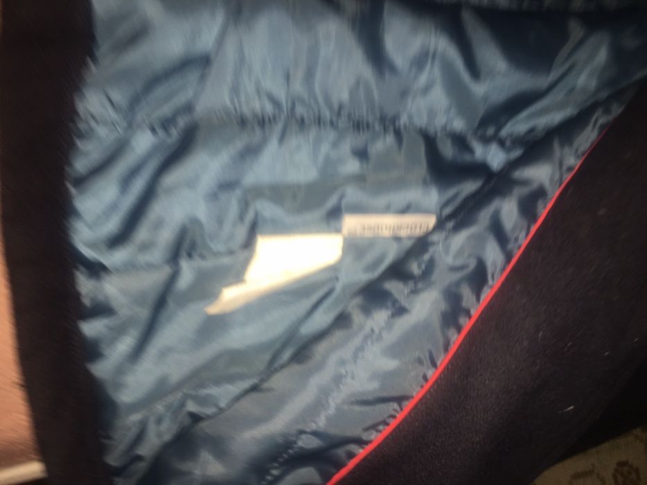 Vende casaco preto novo