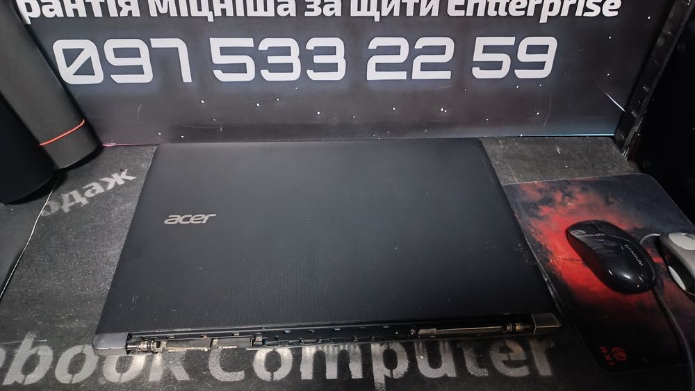 Шустрий та потужний Ноутбук  Acer  Aspire V17 Nitro 17.3" IPS / i7 - 8 потоків / GTX 860M 2GB/ 16GB RAM / 240SSD+HDD