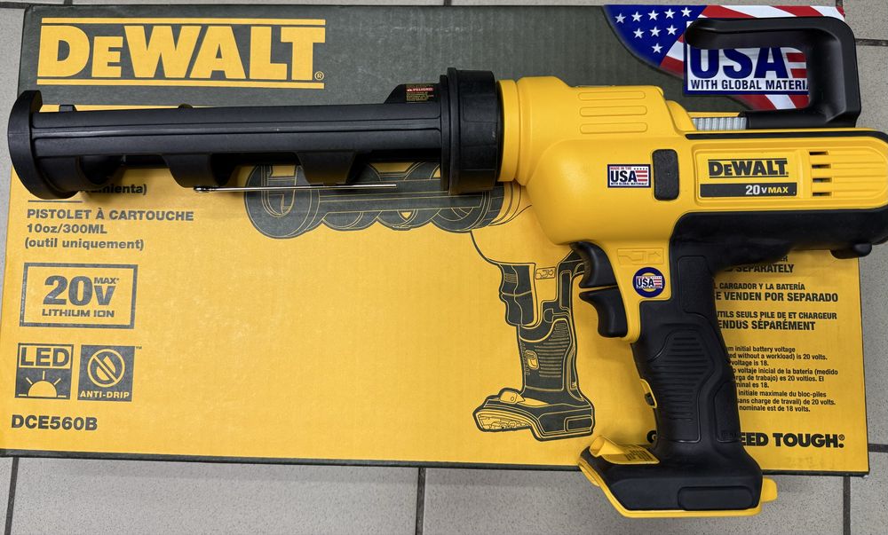 Dewalt DCE560 Клейовий пістолет !! Орігинал з США