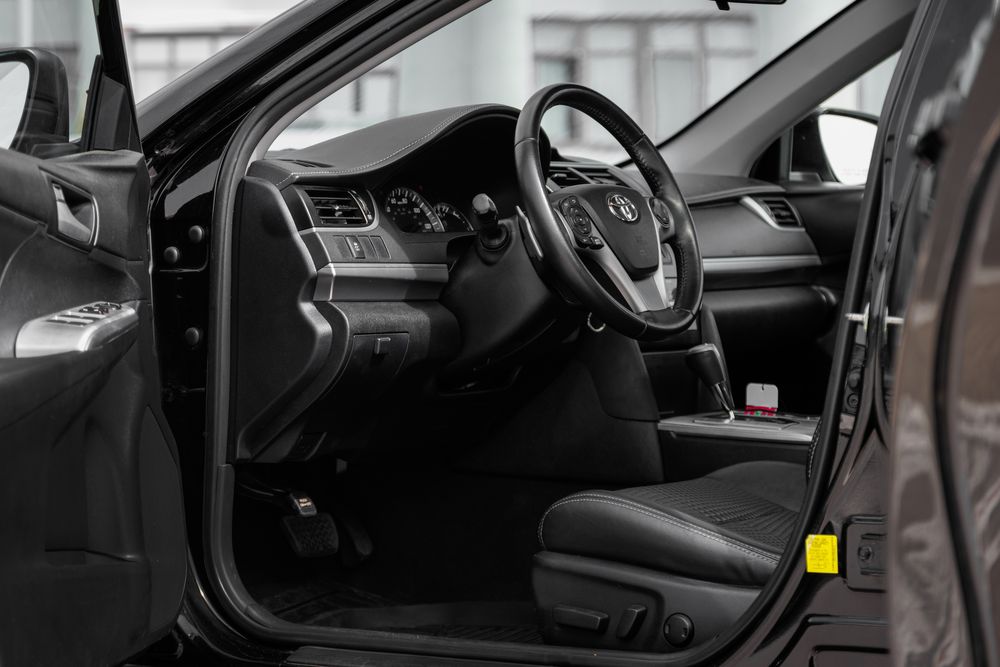 Toyota Camry 2014 г. - Прокат | Аренда авто / 2,5л. / бензин / автомат