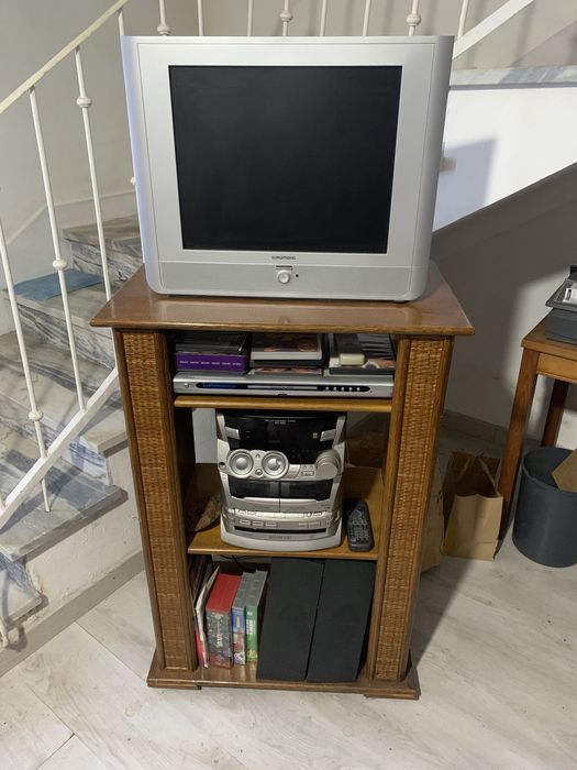 Movel EM MADEIRA completo Ler toda descricão