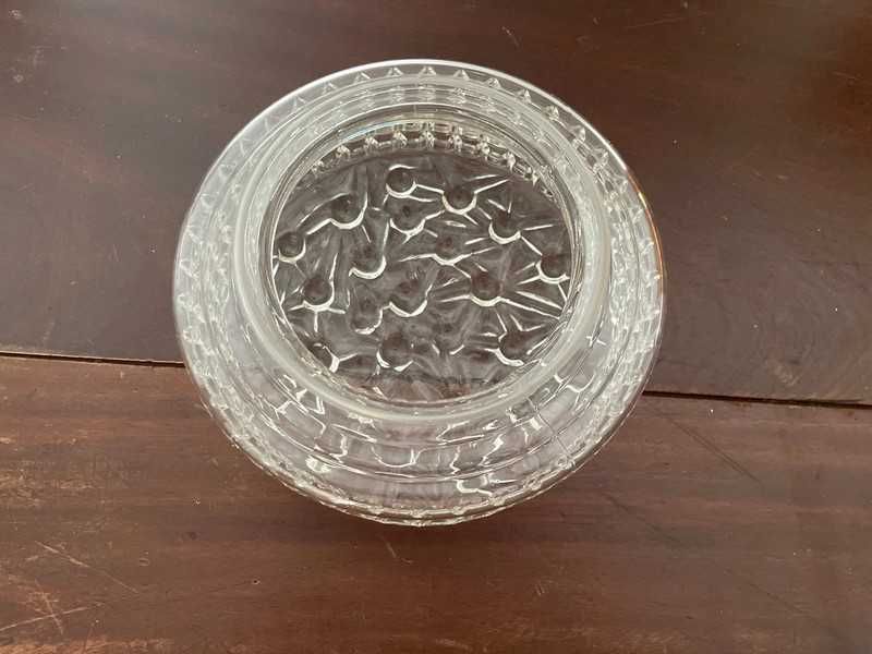 Campânula em vidro trabalhado