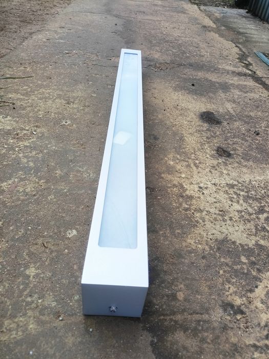 Lampa aluminiowa oprawa 90cm