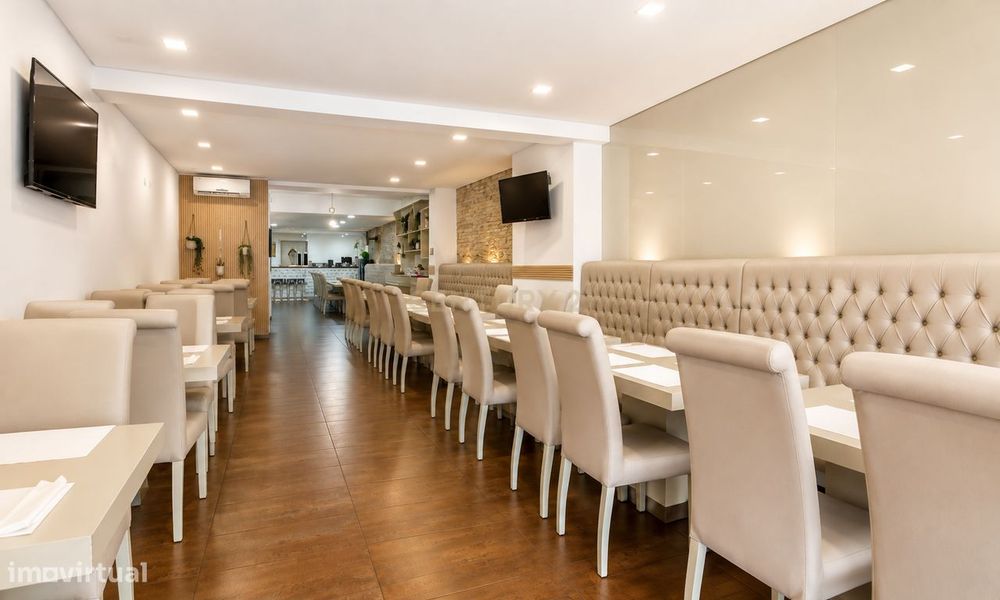 Commercial Store with 203 m² and High Commercial Potential in Vila do Conde