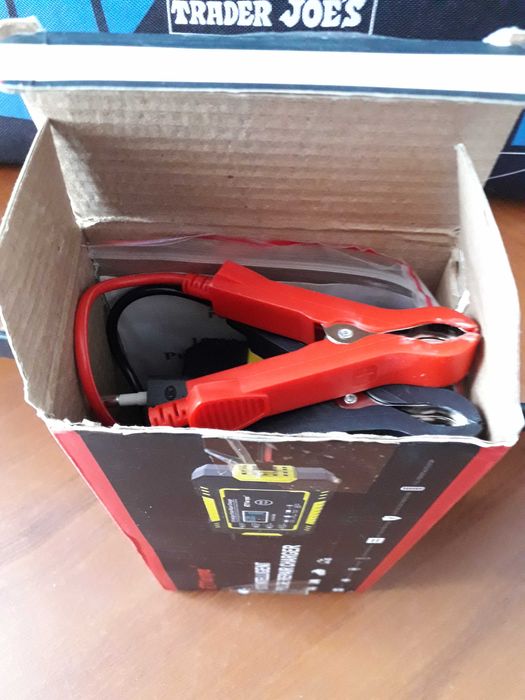 Автомобільний зарядний пристрій RJTianye RJ-C120501A.