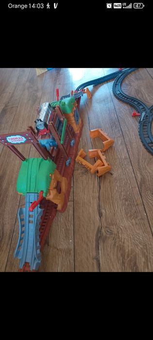 Kolejka Tomek i przyjaciele z ruchomym mostem