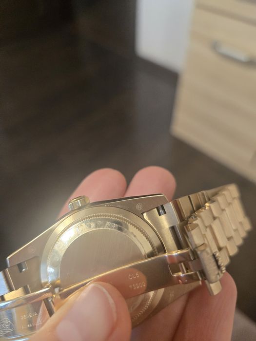 Годинники Rolex, зроблені в Туреччині, нові.