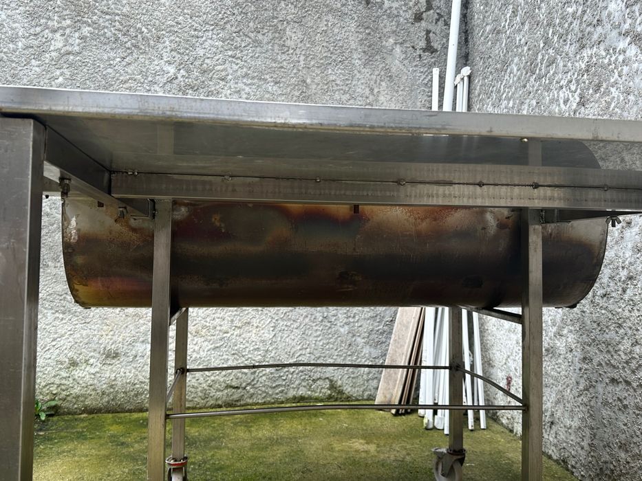 Churrasqueira toda em inox como nova  impecável