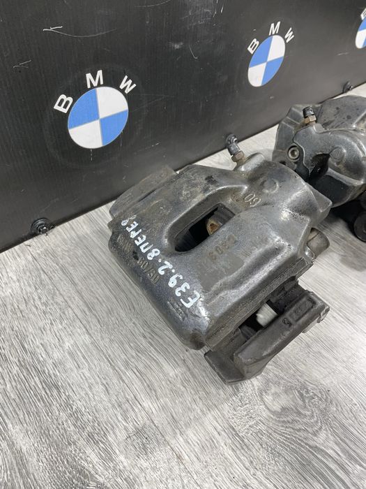 Передні суппорта BMW E39 Код:1546