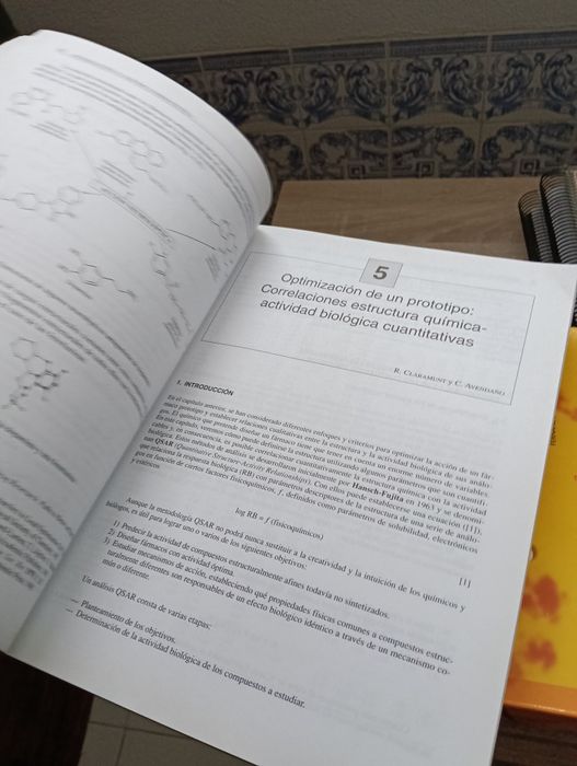 “Livro Introducción a la Química Farmacéutica – C. Avendaño – 2ª ed