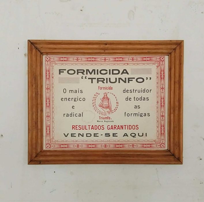 Recuado e RARO Cartaz Publicitário Formicida "Triunfo" Emoldurado
