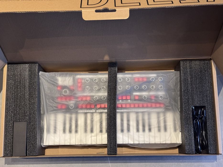 Sintetizador Melbourne Instruments Delia 2.0