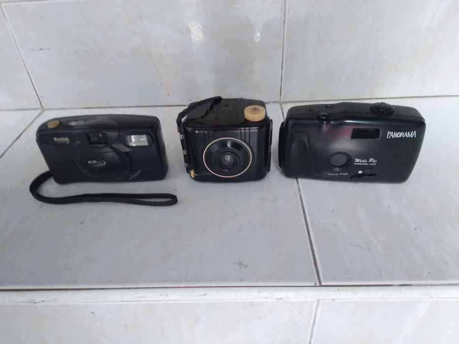 Máquinas fotográficas antigas (de rolo)