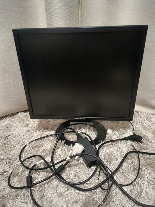 Monitor HYUNDAI 19" LCD B90D