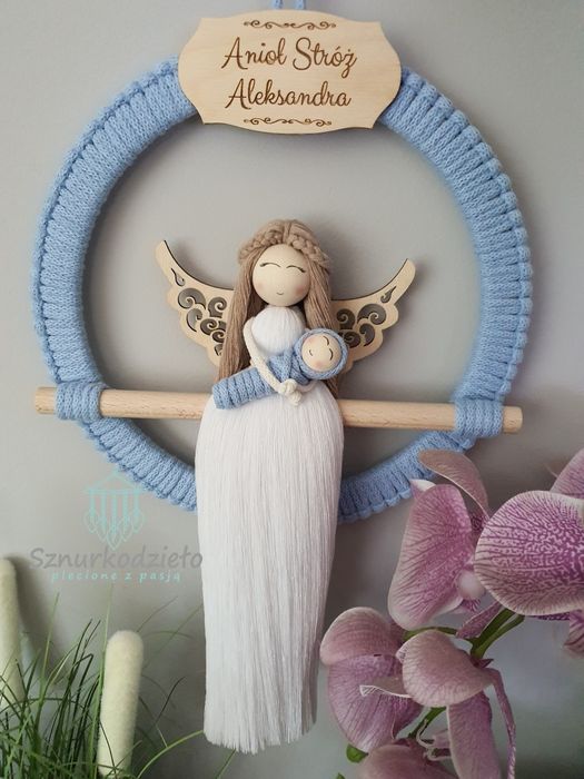 Anioł Stróż z dzieciątkiem pamiątka chrztu chrzest makrama