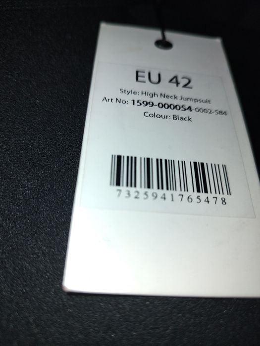 Kombinezon czarny na specjalne okazje