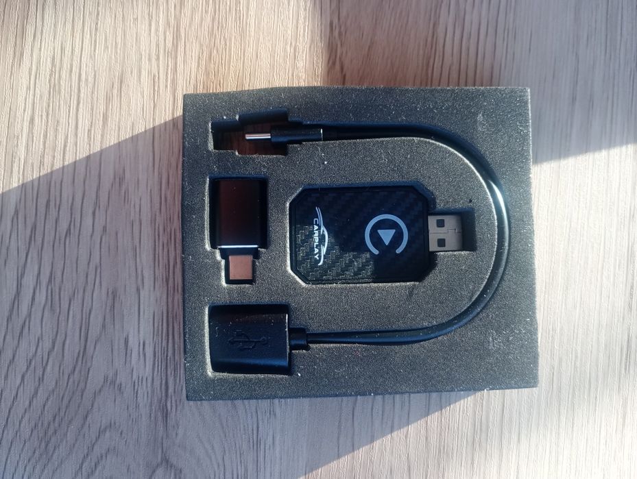 Adapter CarPlay, bezprzewodowe korzystanie z Apple i android auto