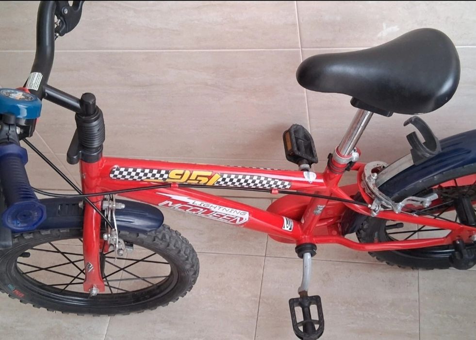 Bicicleta 16'' criança do filme  CARS-  Faisca McQueen