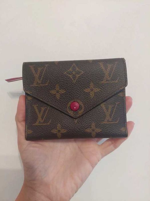 Elevate Your Everyday: Louis Vuitton Small Wallet