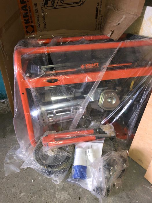 KRAFT 63745 Бензиновый генератор 6.5 kW с стартером. Обмен