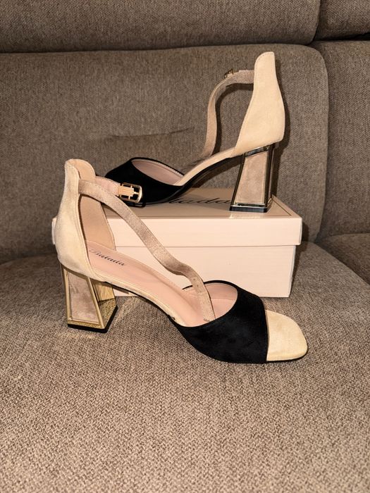 Sandałki na słupku