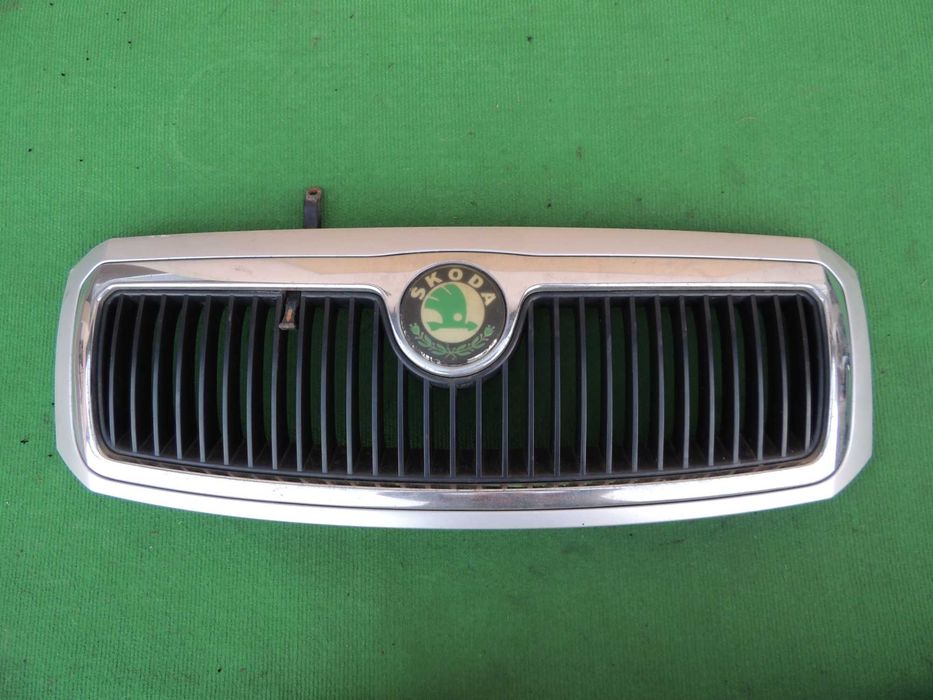 Atrapa grill emblemat 9102 Skoda Fabia 1 I 99,00,01,02,03,04,05,06-08