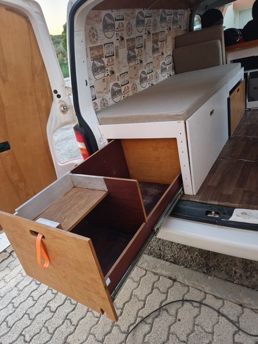 VW Transporter T5 Campervan 2.5 TDI – Legalizada e pronta a viajar!