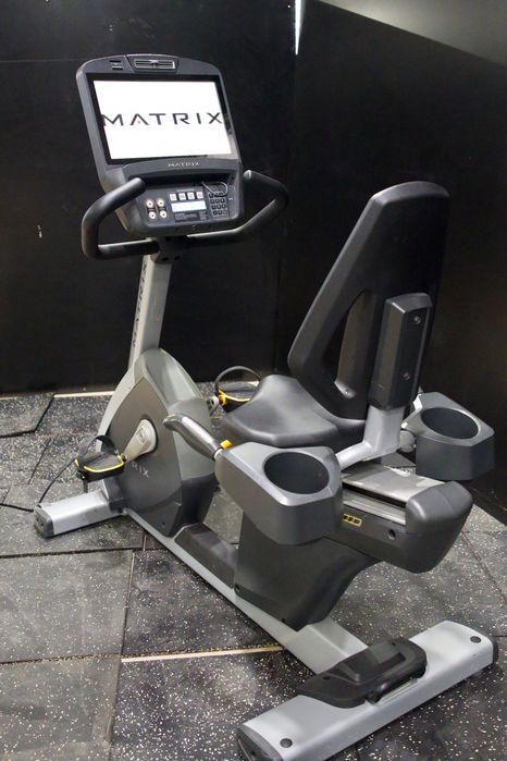 MATRIX BICICLETA RECLINADA ENDURANCE