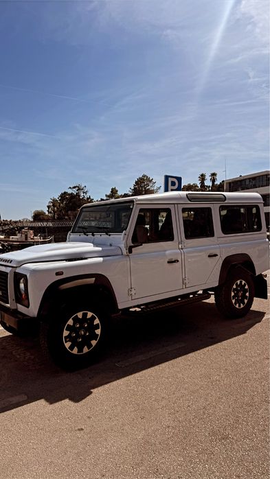 Land Rover Defender Puma 110 2015