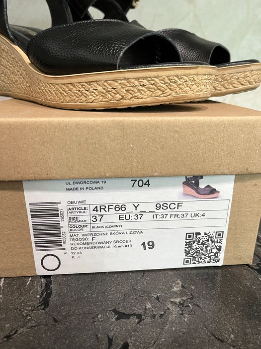 Ryłko relax skóra licowa 37 38 czarne sandały na koturnie gwarancja