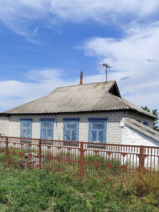 Продаж будинку Погреби (25км від Кременчука)