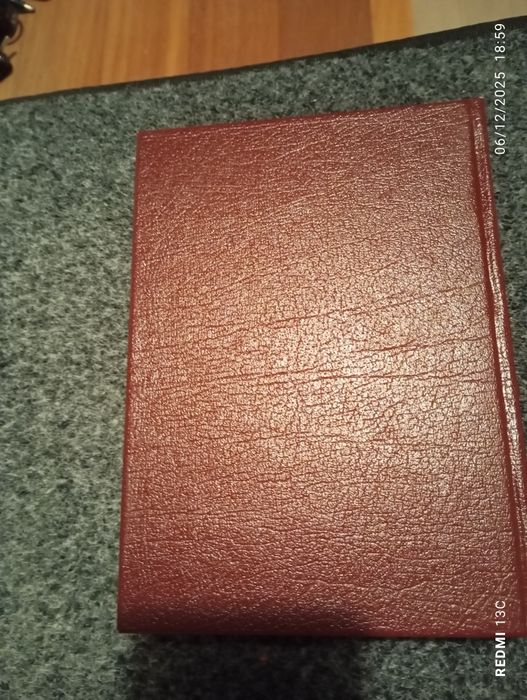 Livro antigo 'Ivanhoe"