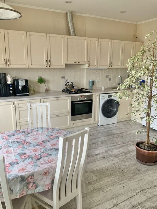 Продаю уютную 2х ком квартиру в тихом районе города