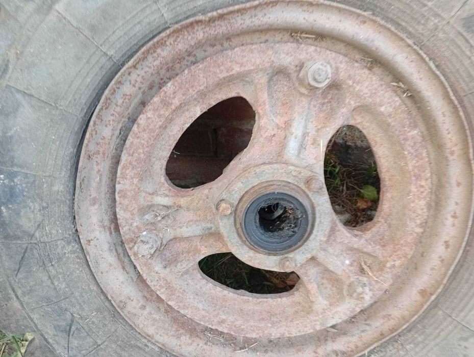 Передні колеса Т 40