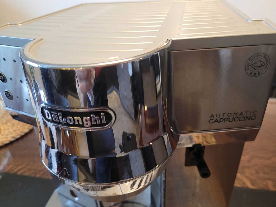 Ekspres kolbowy DeLonghi Automatic Cappuccino. EC 850.M