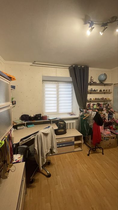Продам 3-х комнатную квартиру в Центре