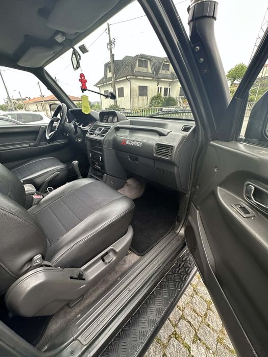 Mitsubishi pajero 2.5